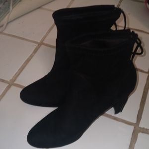 Velvet Charles David Black 3in Heel Boots size 8